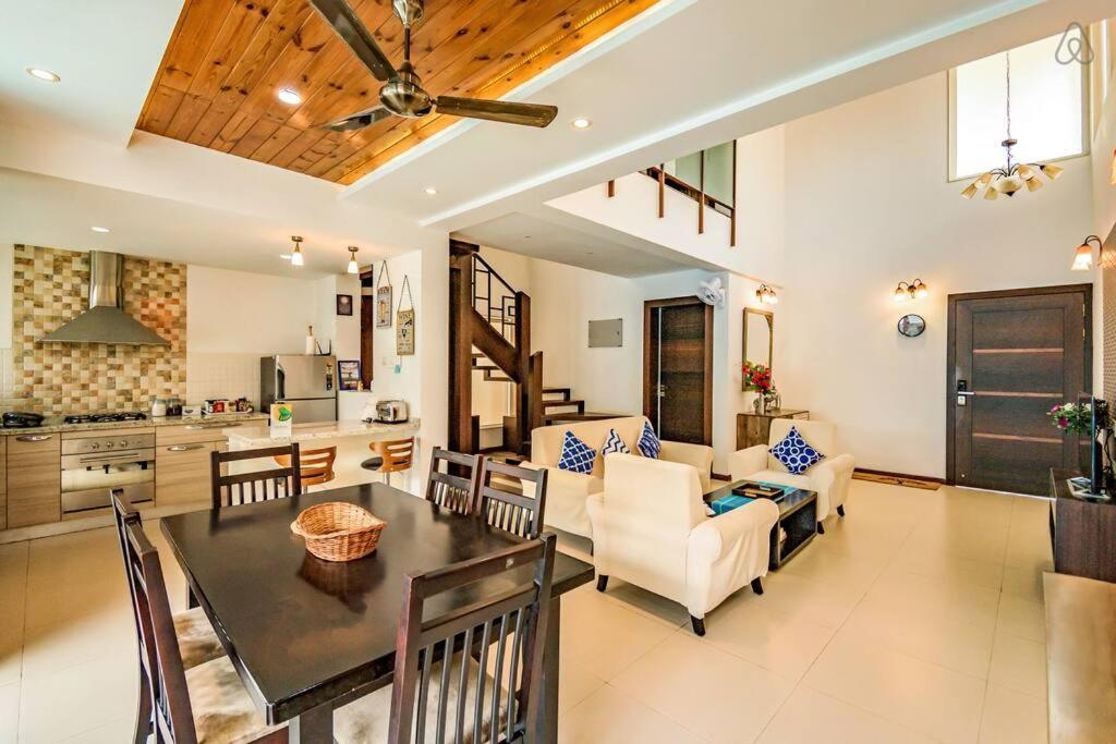 Ochre Villa- Luxury Property In Assagaon / Vagator Extérieur photo